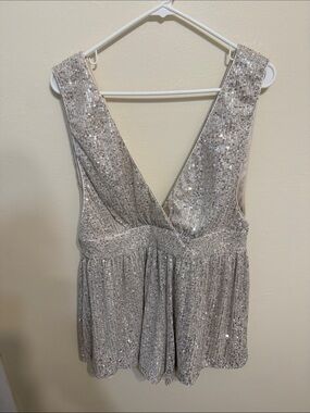 Lulu's champagne romper
